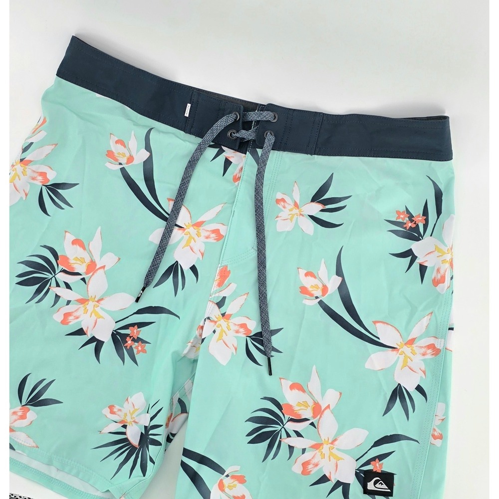 Quiksilver Highline Tropical Board Shorts Mens Size 33 Mint Green Floral Surf